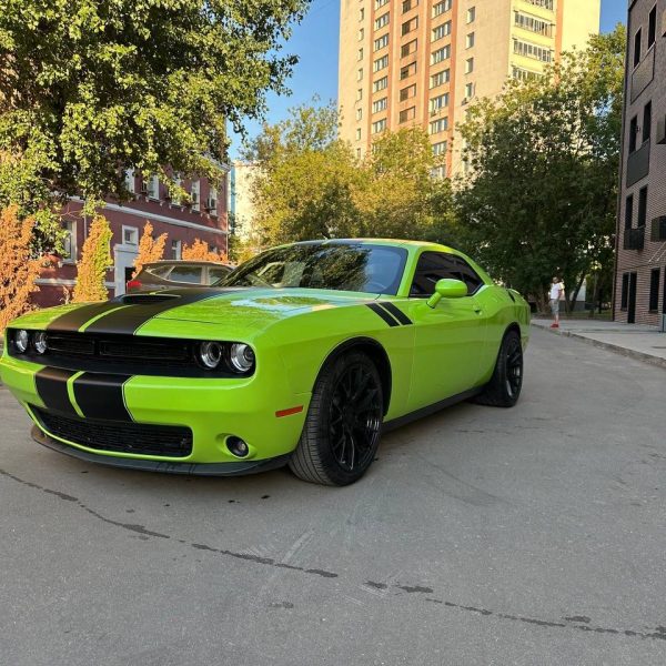 Dodge Challenger 5.7L V8 HEMI